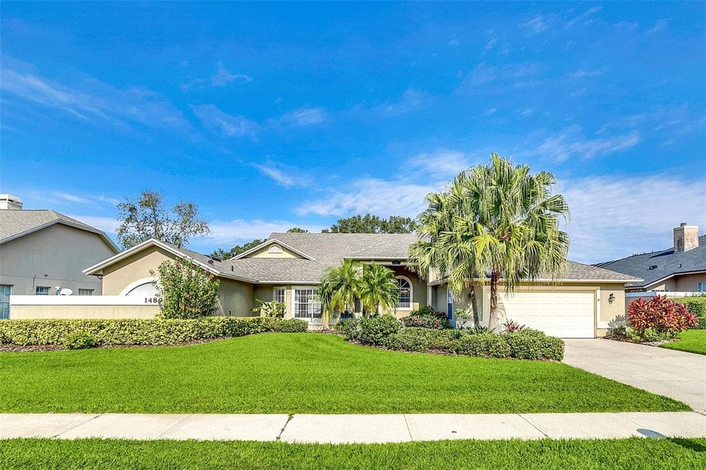 1489 ROYAL CIRCLE