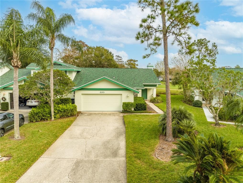 220 WOODRIDGE CIRCLE OLDSMAR, FL 34677
