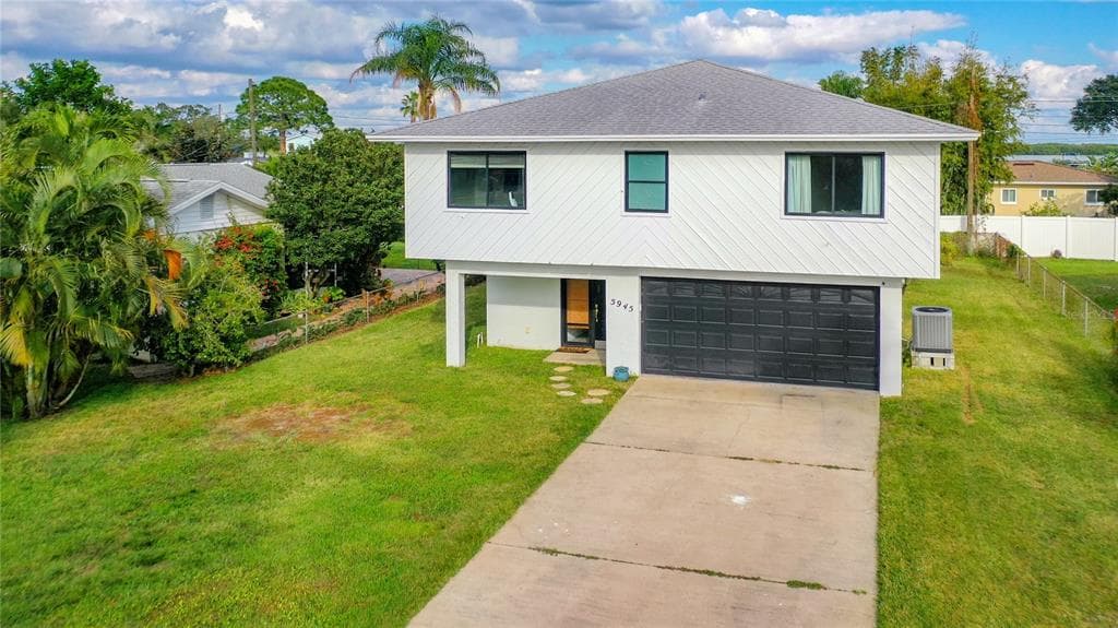 5945 VENETIAN BOULEVARD NE ST PETERSBURG, FL 33703