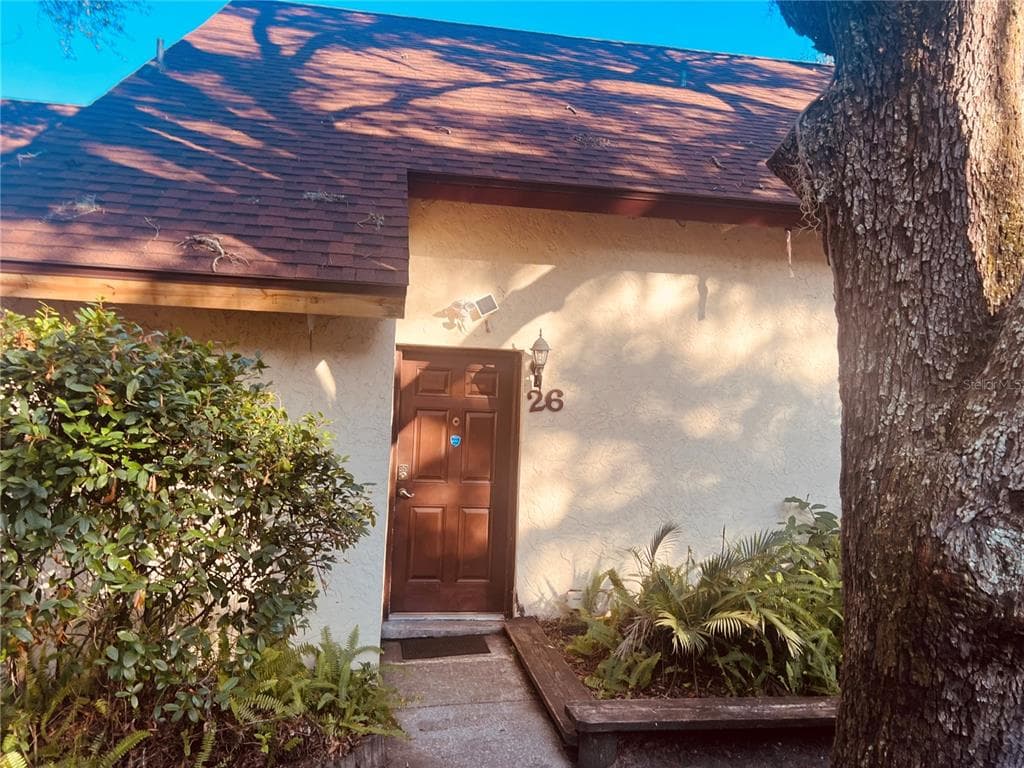 5626 ASHLEY OAKS DRIVE UNIT 26 TAMPA, FL 33617