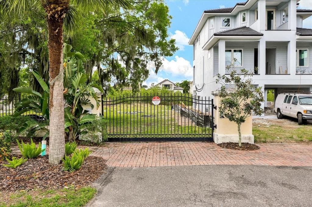 540 ESTUARY SHORE LANE APOLLO BEACH, FL 33572
