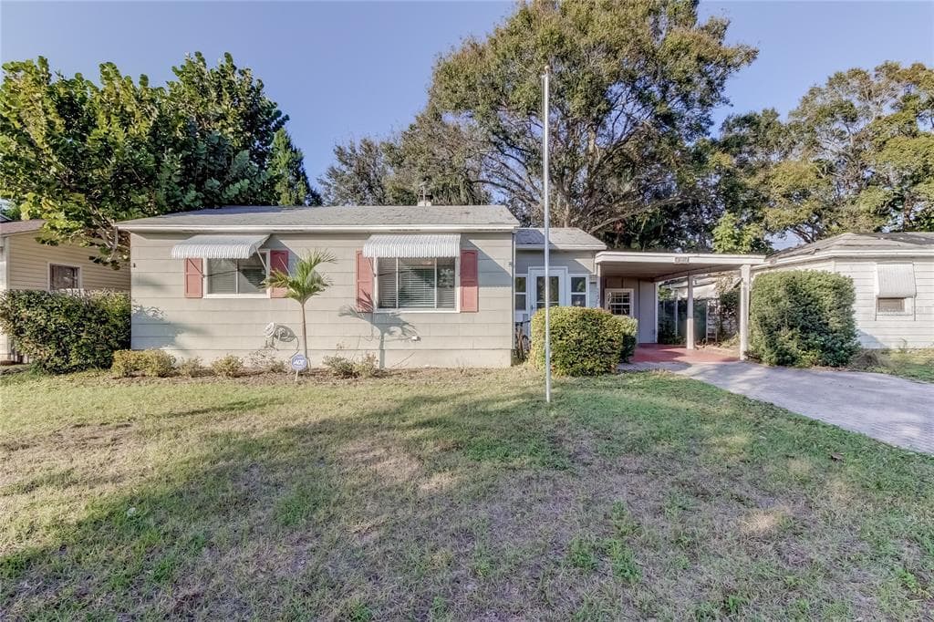 145 83RD AVENUE N ST PETERSBURG, FL 33702