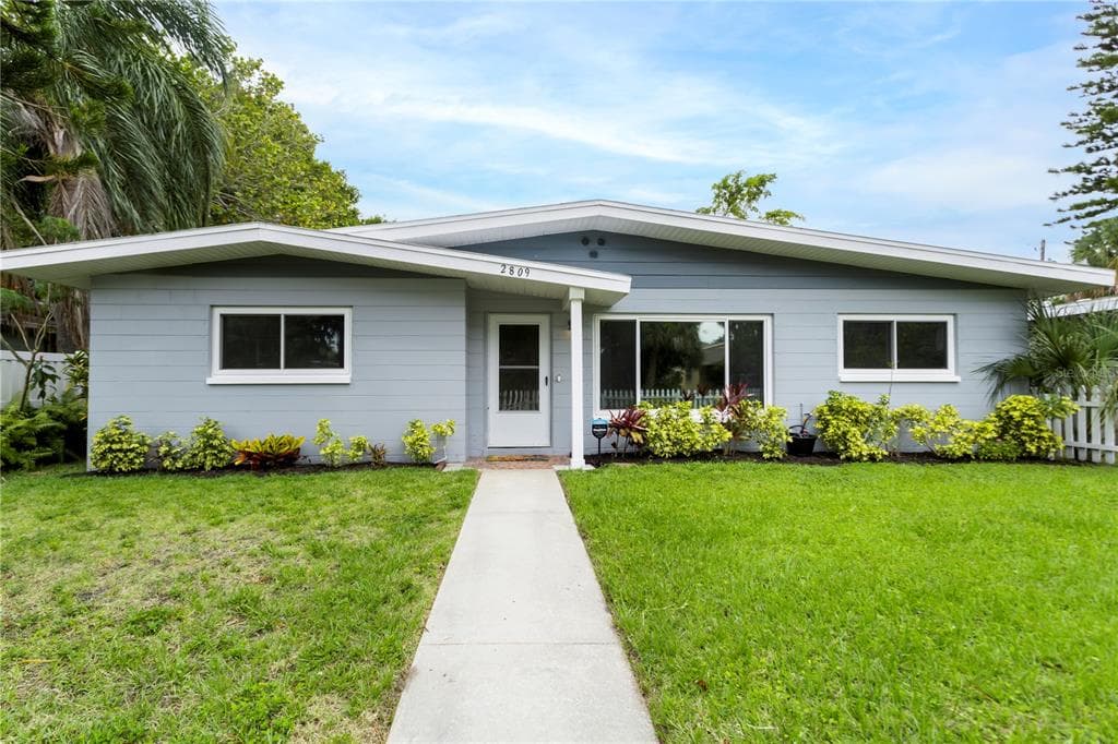 2809 E 46TH STREET S GULFPORT, FL 33711