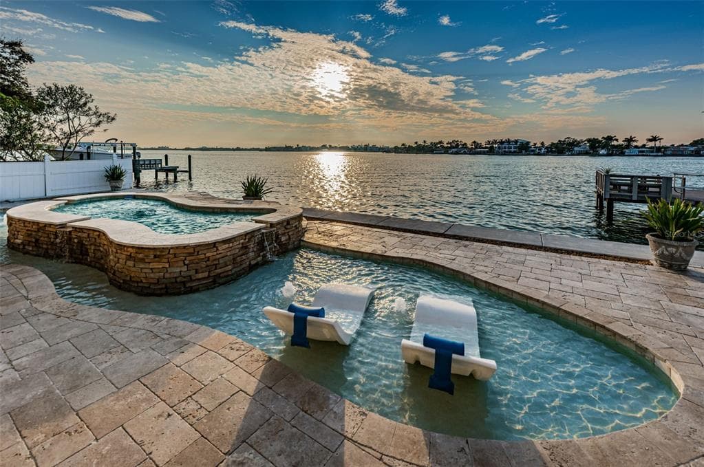 4597 CLEARWATER HARBOR DRIVE N LARGO, FL 33770