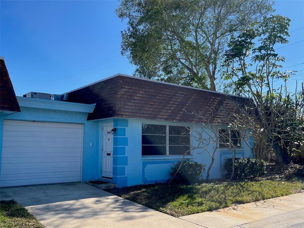 8445 JEFFREY N PINELLAS PARK, FL 33781