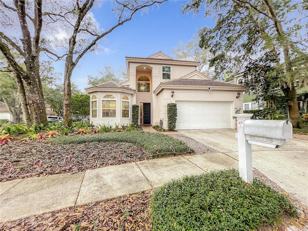 5102 MAID MARION COURT TAMPA, FL 33647