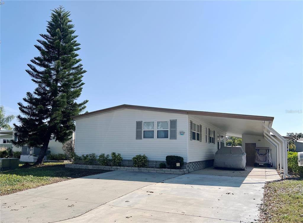 6806 MOUNT QUINCY DRIVE NE UNIT 361 ST PETERSBURG, FL 33702
