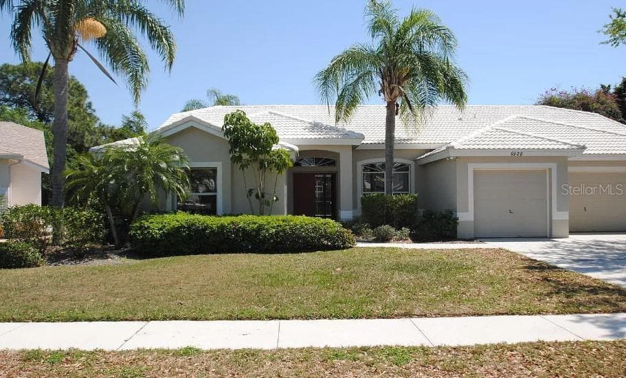 6928 STETSON STREET CIRCLE SARASOTA, FL 34243