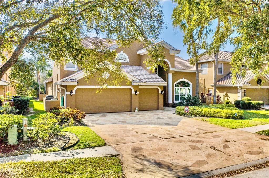 7574 ARALIA WAY LARGO, FL 33777