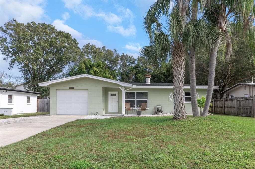 299 21ST TERRACE SE LARGO, FL 33771