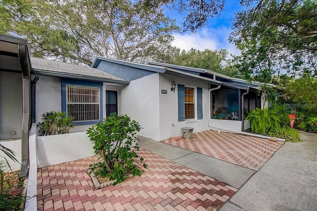 5446 PARKSIDE VILLAS DRIVE W ST PETERSBURG, FL 33709