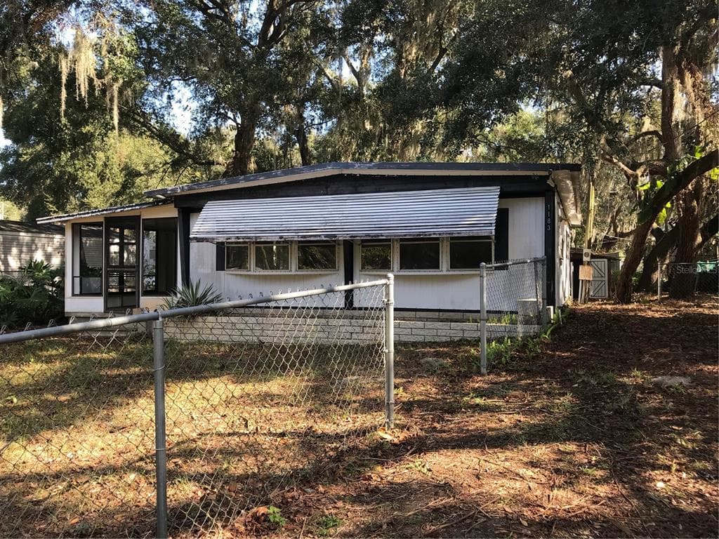 1183 CR 482C1 LAKE PANASOFFKEE, FL 33538