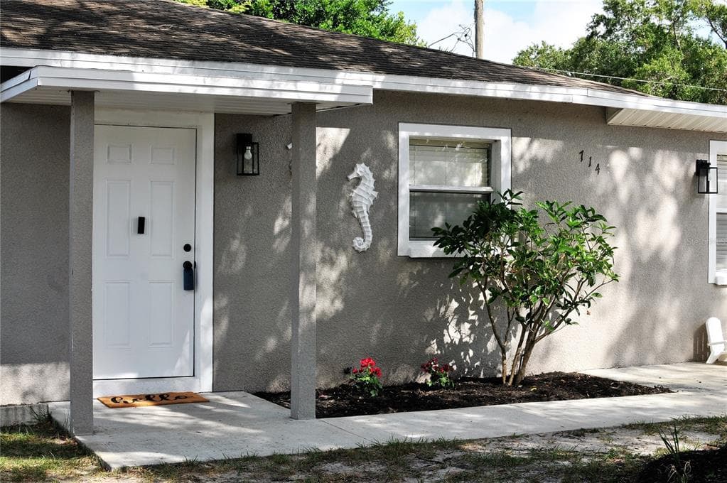 714 E 114TH AVENUE TAMPA, FL 33612