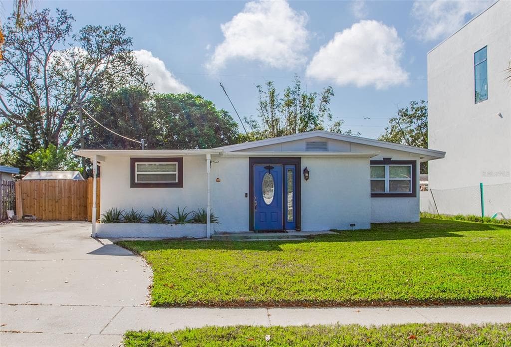 4730 W LEILA AVENUE TAMPA, FL 33616