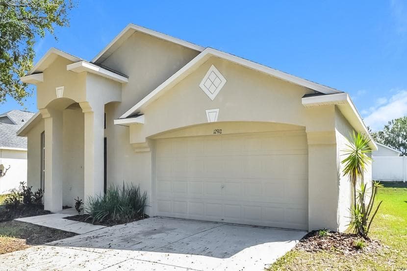 12912 LAKE VISTA DRIVE GIBSONTON, FL 33534