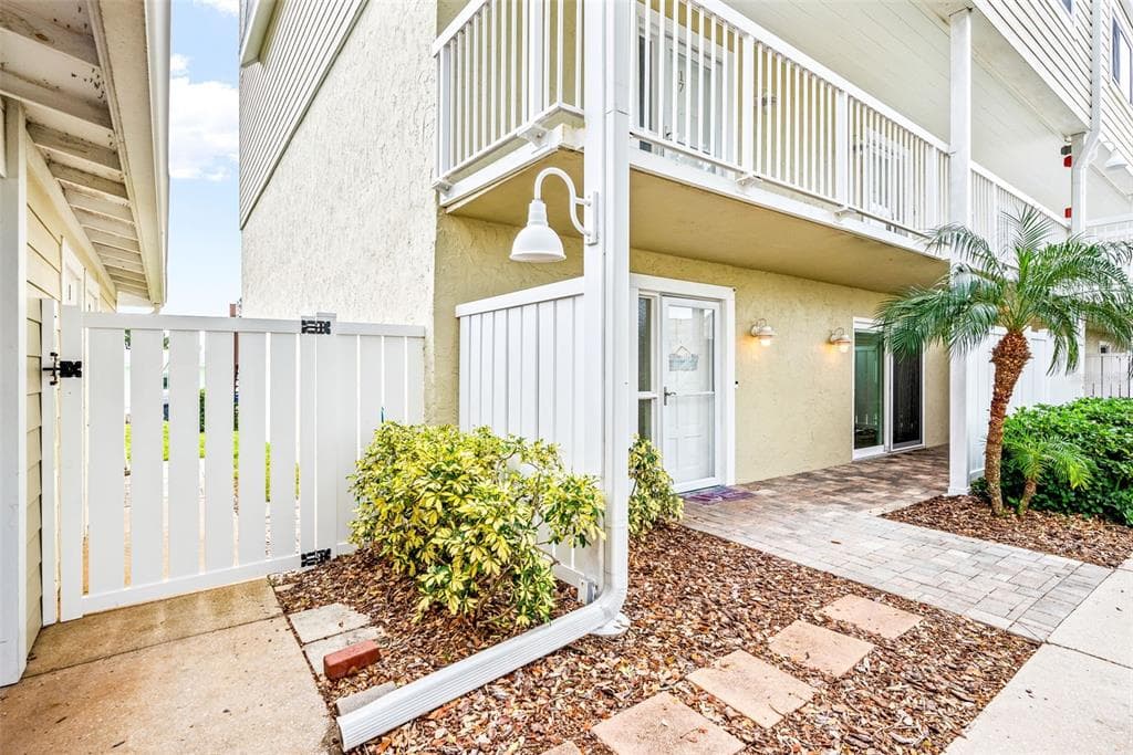 433 S PAULA DRIVE UNIT 1 DUNEDIN, FL 34698