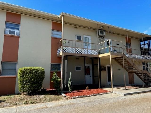 5396 4TH STREET N UNIT 101 ST PETERSBURG, FL 33703