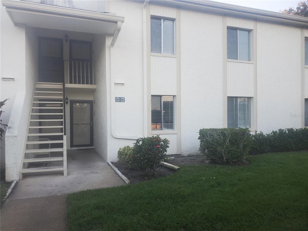 107 CYPRESS COURT UNIT 3-79 OLDSMAR, FL 34677
