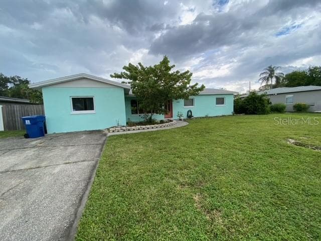 1949 66TH AVENUE N ST PETERSBURG, FL 33702