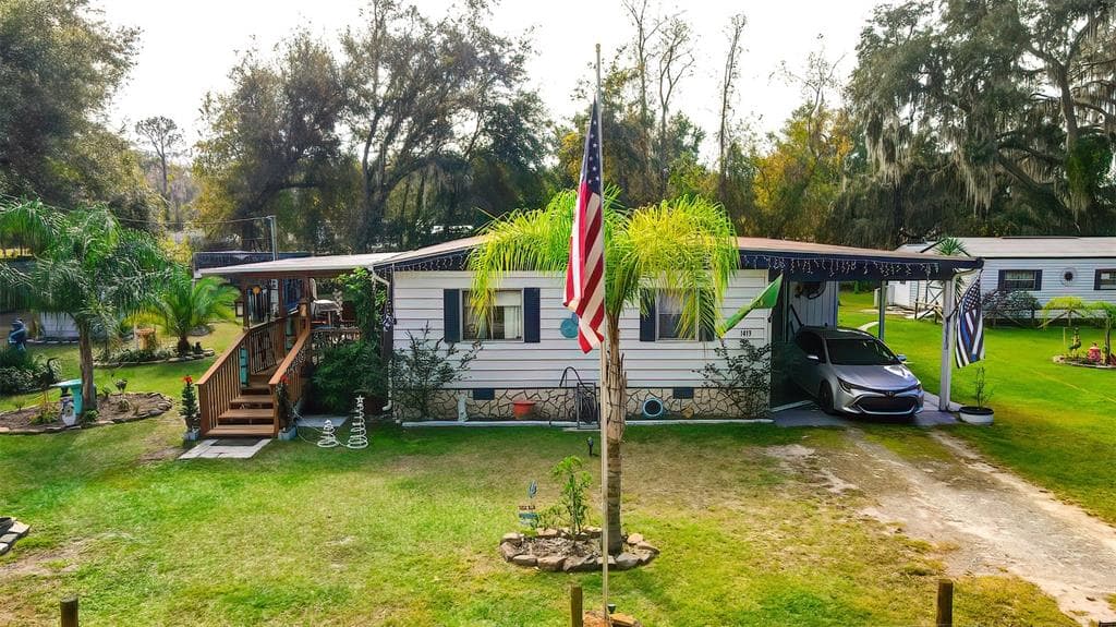 1413 NW 8TH TRAIL LAKE PANASOFFKEE, FL 33538