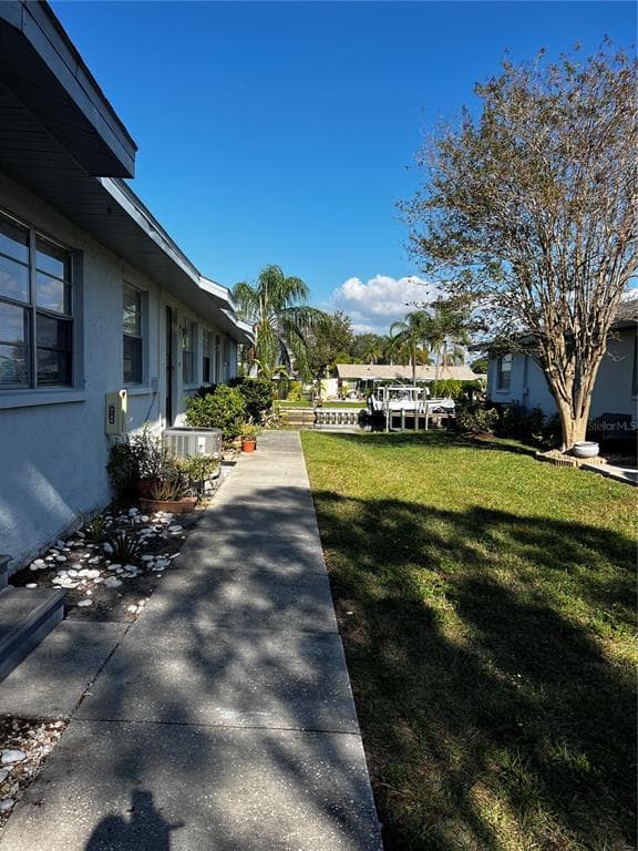 1049 APOLLO BEACH BOULEVARD UNIT C APOLLO BEACH, FL 33572