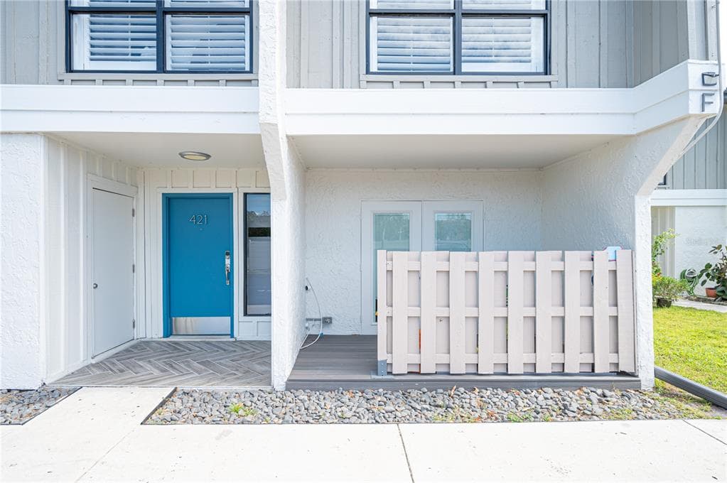4001 BENEVA ROAD UNIT 421 SARASOTA, FL 34233