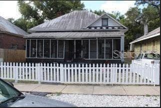 507 E SPARKMAN AVENUE TAMPA, FL 33602