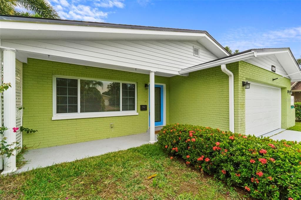 1811 NEW HAMPSHIRE AVENUE NE ST PETERSBURG, FL 33703