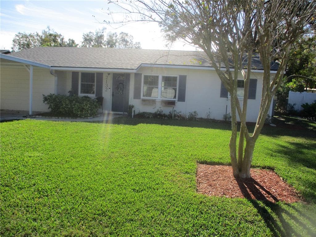 2132 W ARMENIA PLACE TAMPA, FL 33612
