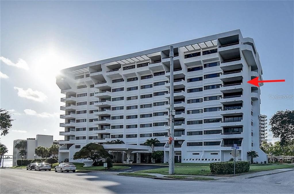 30 TURNER STREET UNIT 601 CLEARWATER, FL 33756