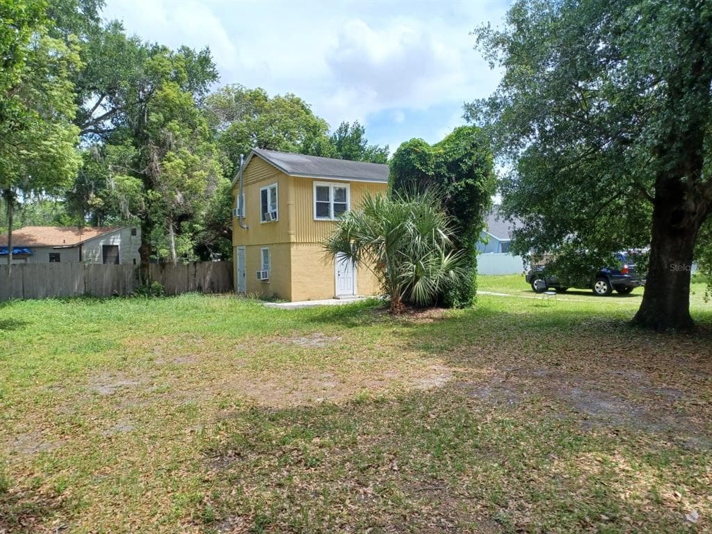 1125 W OLIVE STREET UNIT B LAKELAND, FL 33801