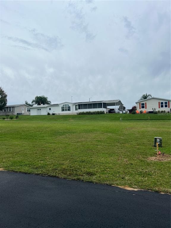 37107 NEUKOM AVENUE ZEPHYRHILLS, FL 33541