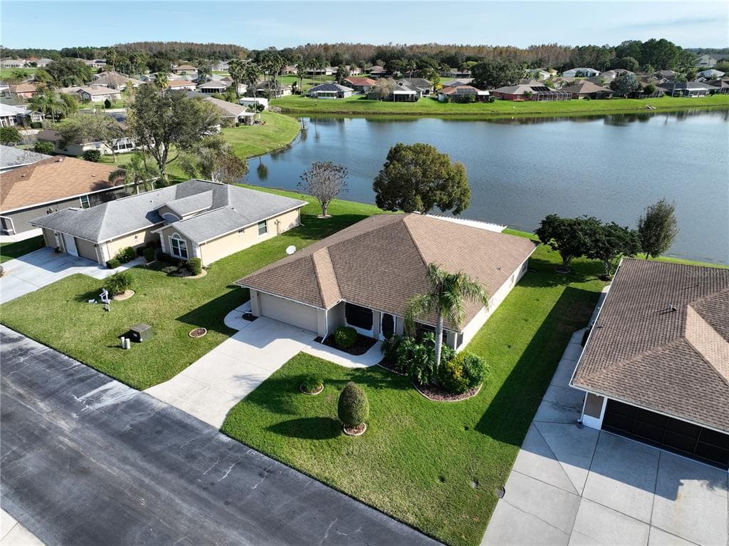 10439 MOSHIE LANE SAN ANTONIO, FL 33576
