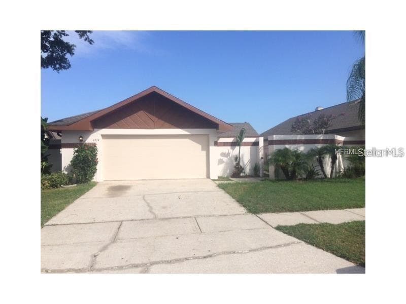 6914 SILVERMILL DRIVE TAMPA, FL 33635