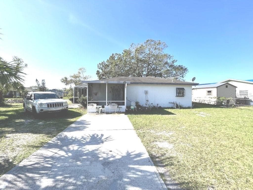 3327 KING BOULEVARD SARASOTA, FL 34234