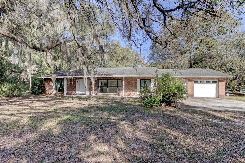 3711 BERGER ROAD LUTZ, FL 33548