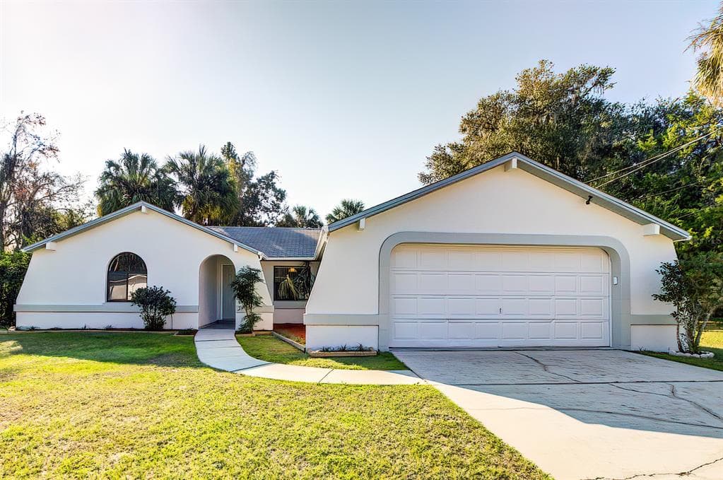 8470 W BUCKWOOD COURT HOMOSASSA, FL 34448