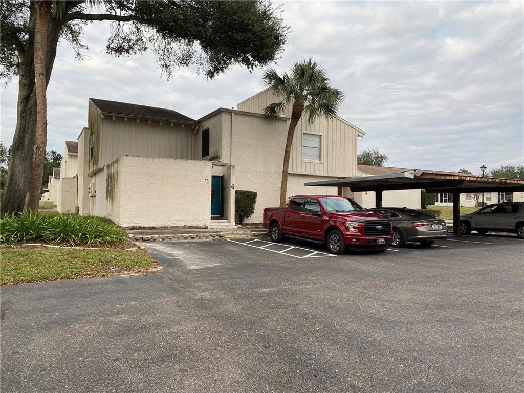 2025 SYLVESTER ROAD UNIT M4 LAKELAND, FL 33803