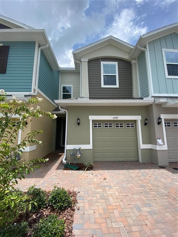 5749 SPOTTED HARRIER WAY LITHIA, FL 33547