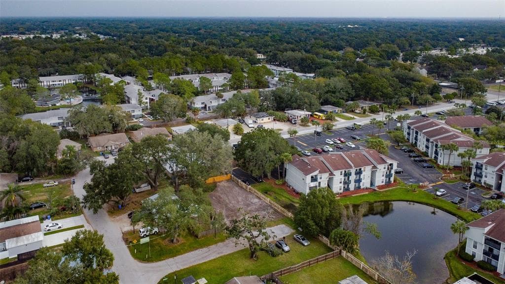1304 E 136TH AVENUE UNIT A-D TAMPA, FL 33613