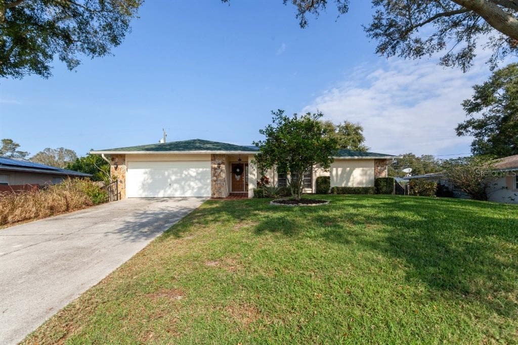 1534 CITRUS STREET CLEARWATER, FL 33756