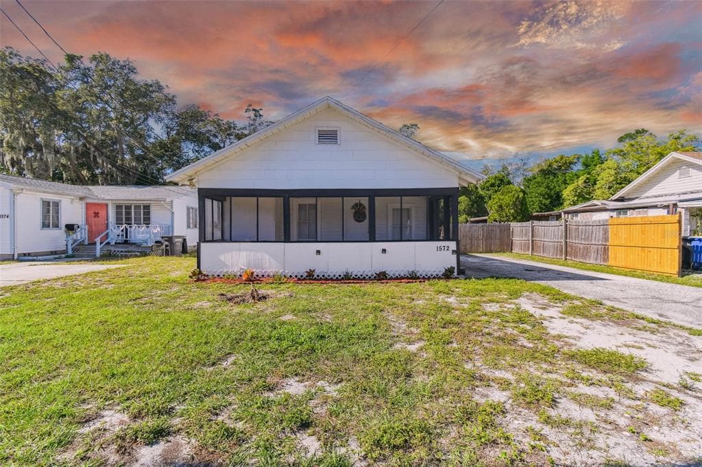 1572 S MADISON AVENUE CLEARWATER, FL 33756