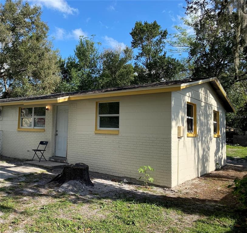 10109 N 11TH STREET TAMPA, FL 33612