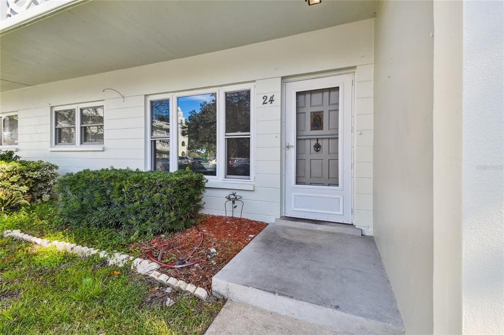 2256 PHILIPPINE DRIVE UNIT 24 CLEARWATER, FL 33763
