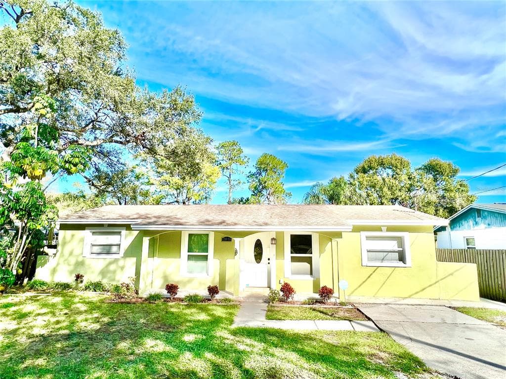 2801 W TYSON AVENUE TAMPA, FL 33611