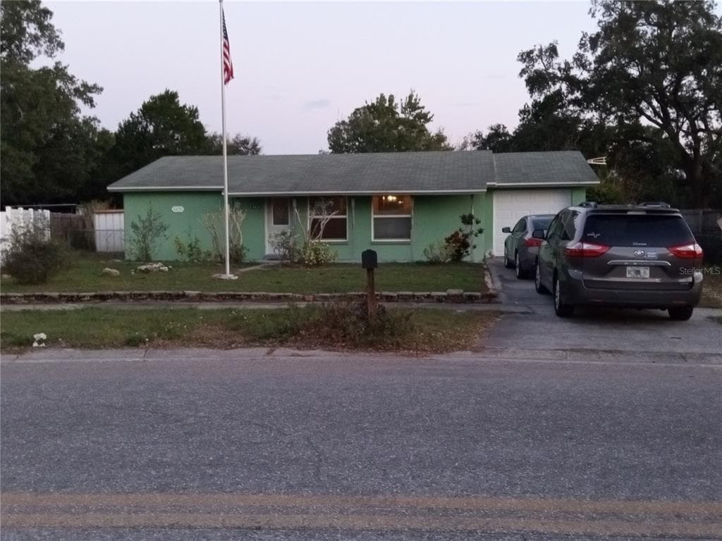 6439 EDEN LANE
