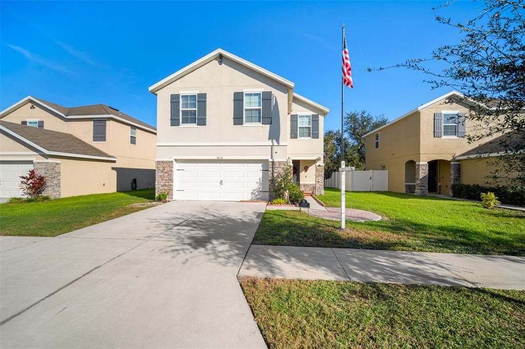 1810 GREENWOOD VALLEY DRIVE PLANT CITY, FL 33563