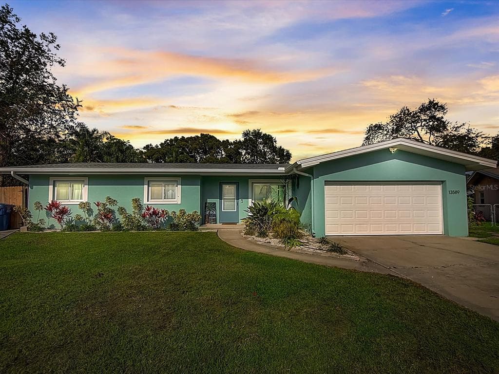 13589 CROFT DRIVE S LARGO, FL 33774