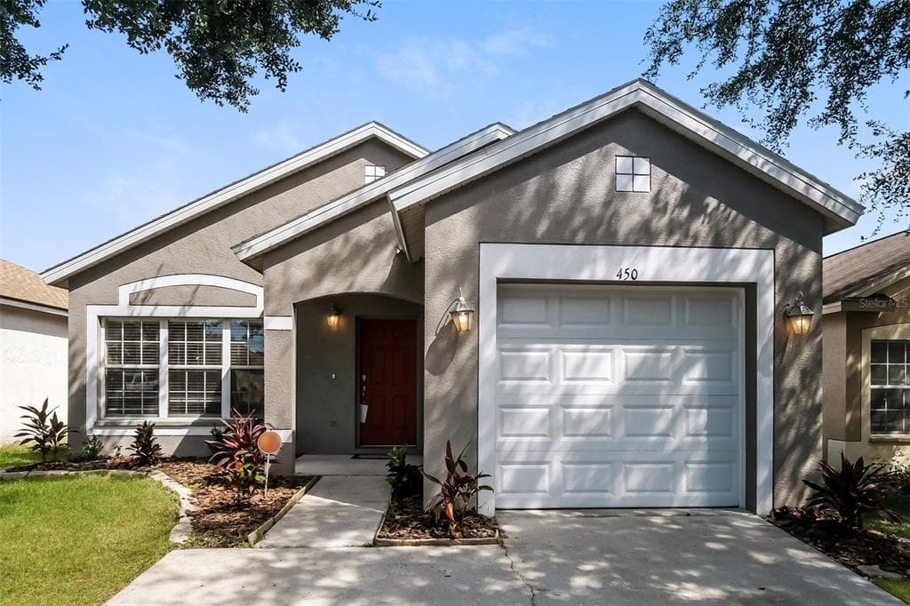 450 SUMMER SAILS DRIVE VALRICO, FL 33594
