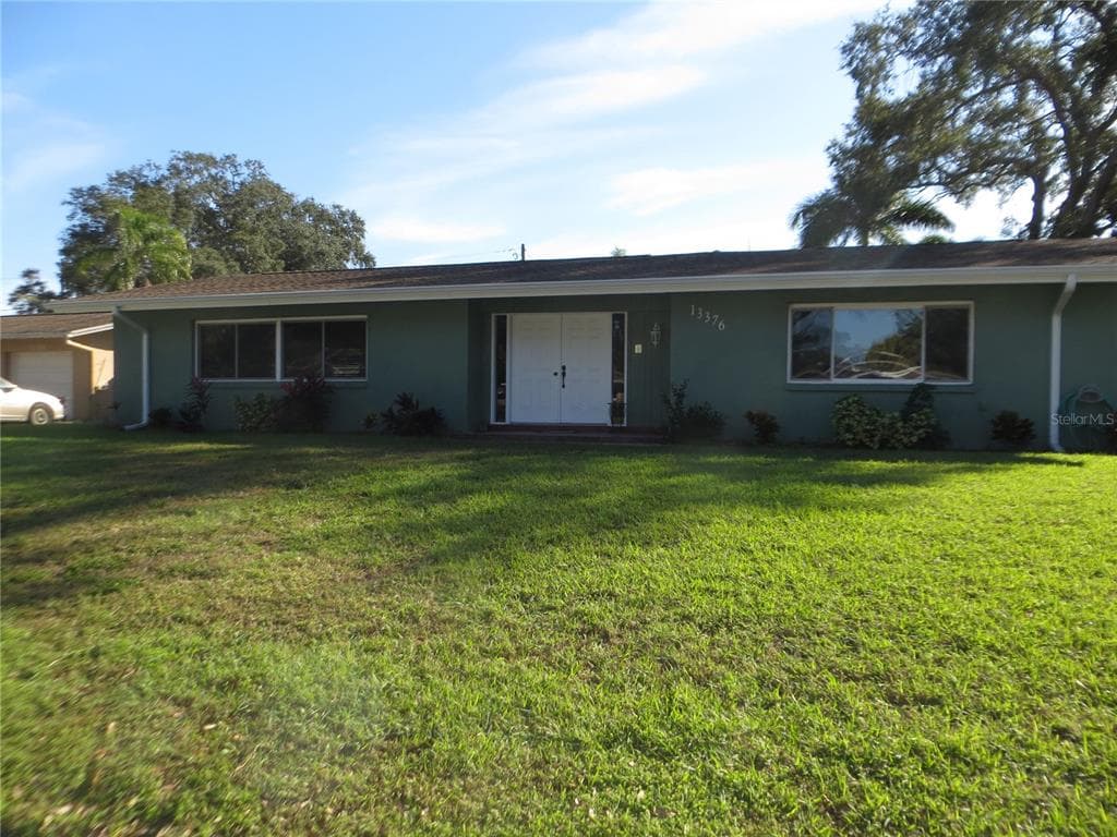 13376 87TH PLACE SEMINOLE, FL 33776